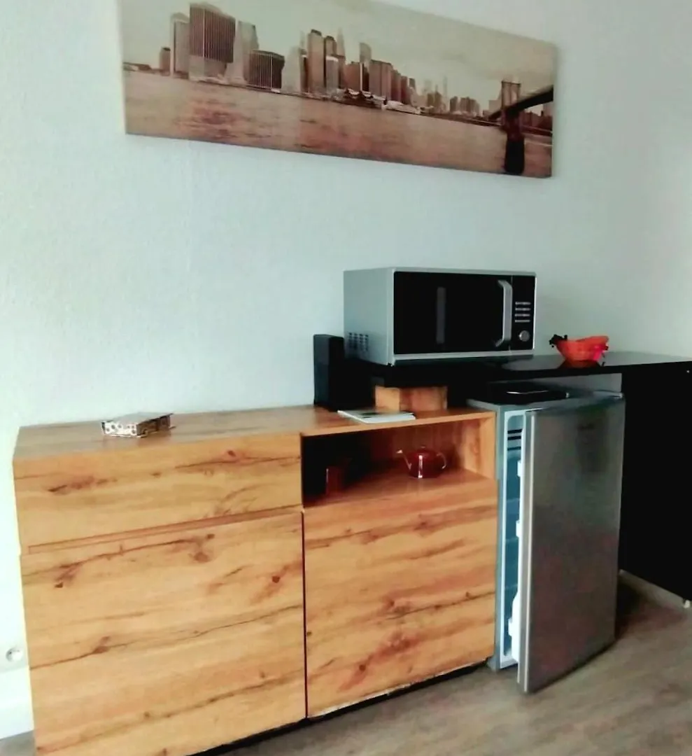 Chazy Pres De La Cite De L'Espace 圖盧茲